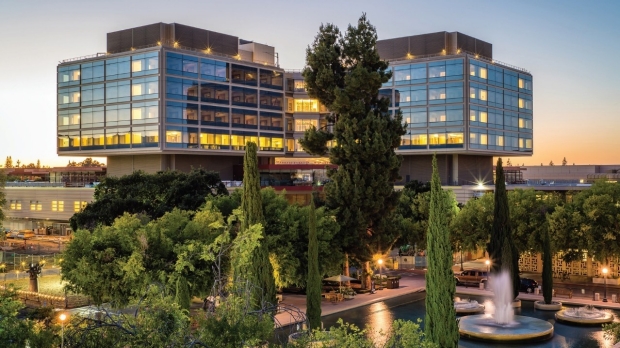 Stanford hospitals earn top honors